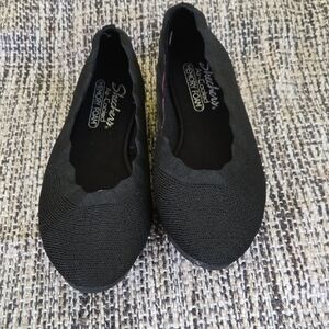Skechers Women's Black Knit Flats